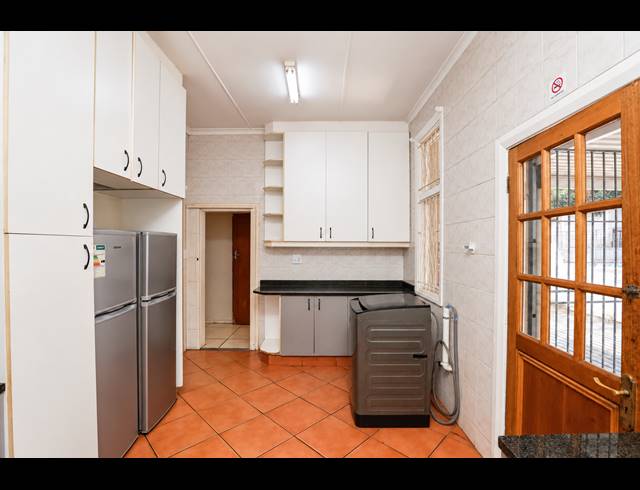 4 BEDROOM HOUSE FOR SALE IN GLENWOOD